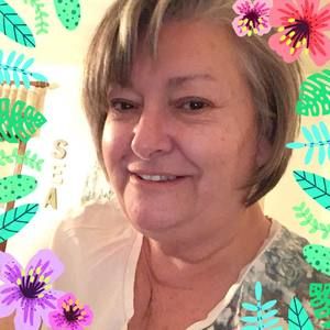 Meet your Posher, Laura